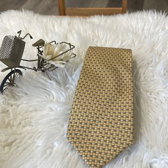 Pierre Cardin Paris 100% Silk Tie - Picture 1 of 7